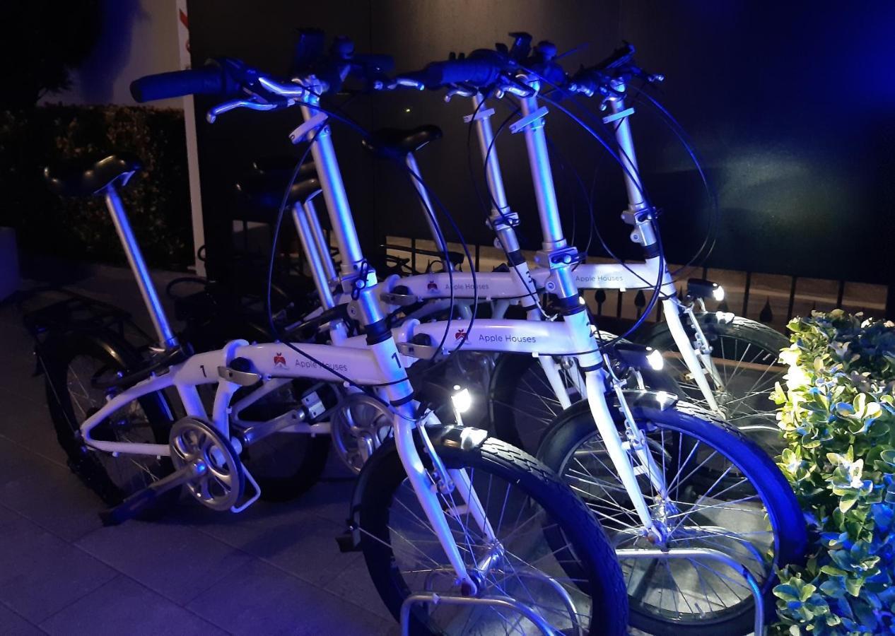 Apple Rooms Rome Airport Φιουμιτσίνο Εξωτερικό φωτογραφία A bicycle sharing system in Athens, Greece